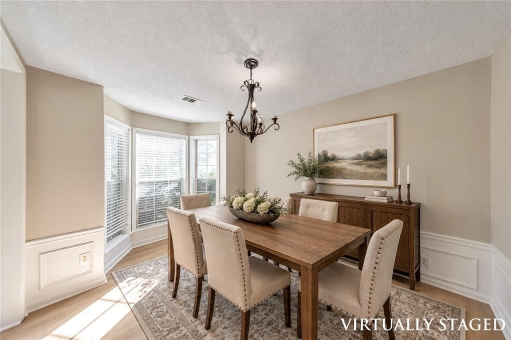 3 bedroom, 3 bathroom, 1,840 sq ft single family residence for sale at 170 Calborne Court, Johns Creek, GA 30005 — photo 3