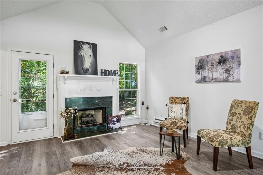 3 bedroom, 2 bathroom, 1,943 sq ft single family residence for sale at 6940 Shady Oak Lane, Cumming, GA 30040 — photo 6