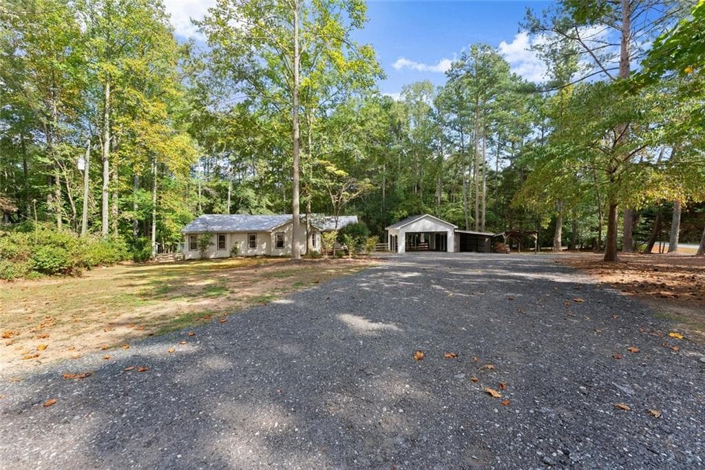 3 bedroom, 1 bathroom, 1,360 sq ft single family residence for sale at 1240 Kelly Bridge Road, Dawsonville, GA 30534 — photo 5