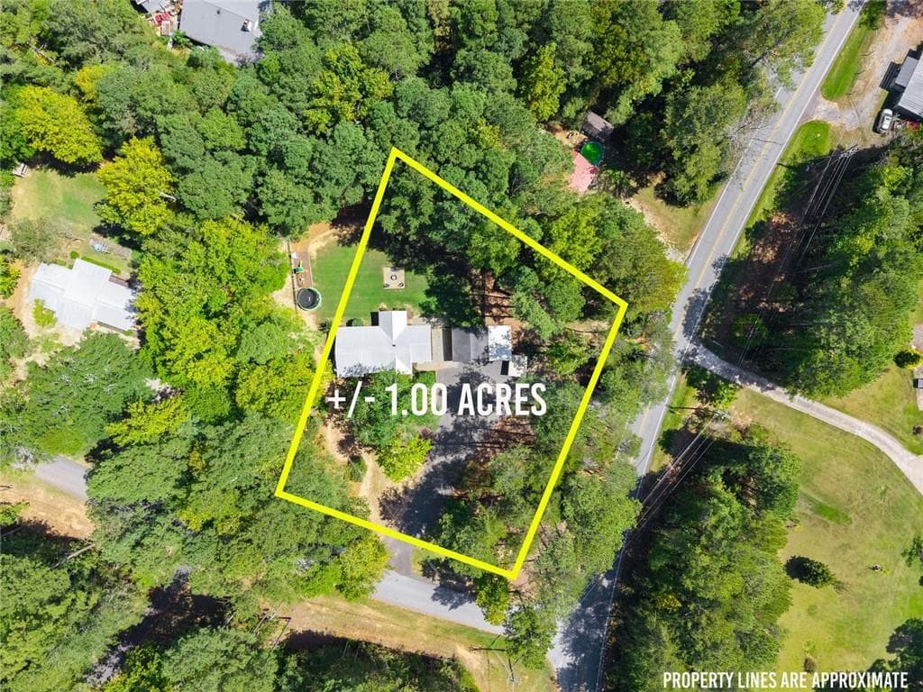 3 bedroom, 1 bathroom, 1,360 sq ft single family residence for sale at 1240 Kelly Bridge Road, Dawsonville, GA 30534 — photo 8