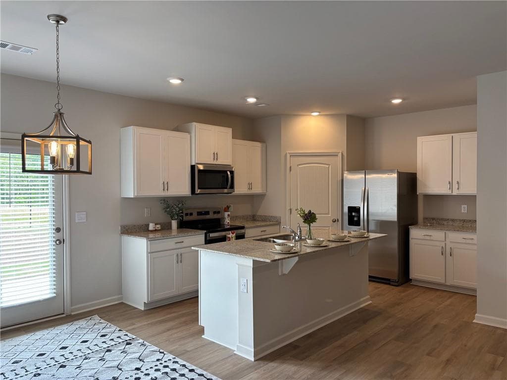 3 bedroom, 3 bathroom, 2,438 sq ft townhouse for rent at 49 Pepperbush Way, Jasper, GA 30143 for $2,250 a month — photo 3