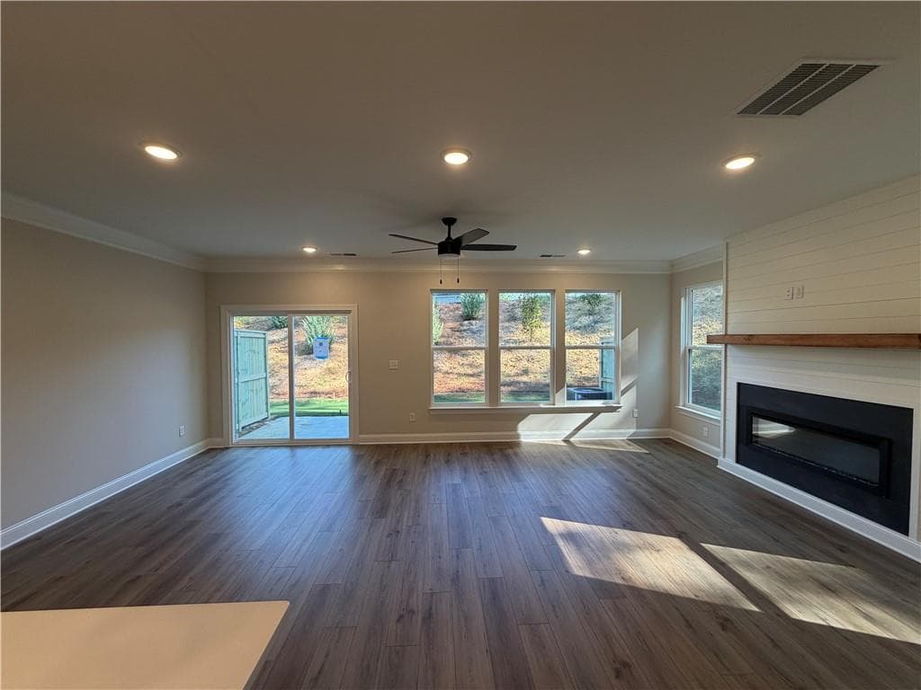 3 bedroom, 3 bathroom, 2,062 sq ft townhouse for sale at 2 Trace Bluff, Dawsonville, GA 30534 — photo 6