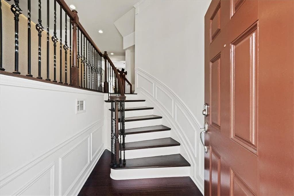 4 bedroom, 4 bathroom, 2,272 sq ft townhouse for sale at 12 Rockland Place, Decatur, GA 30030 — photo 3