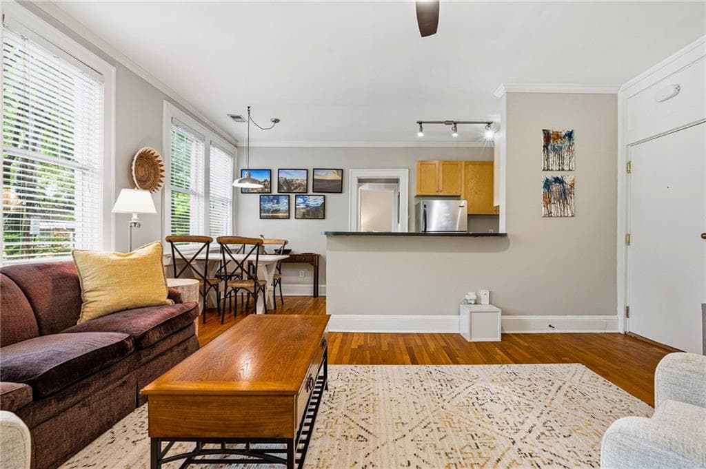1 bedroom, 1 bathroom, 740 sq ft condominium for sale at 741 Frederica Street 14, Atlanta, GA 30306 — photo 6