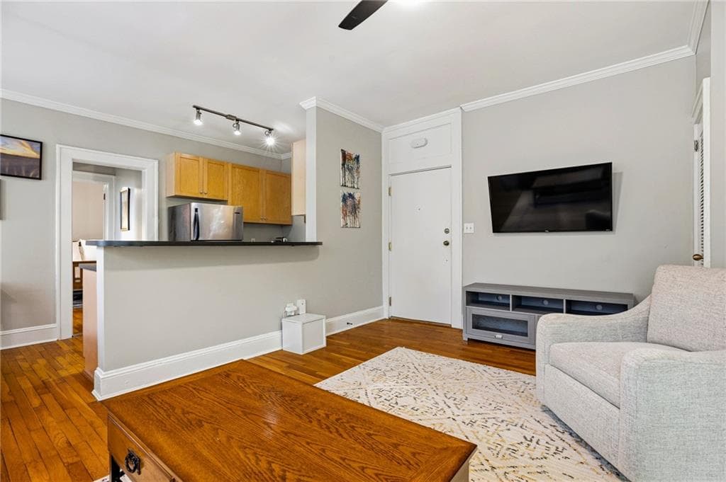 1 bedroom, 1 bathroom, 740 sq ft condominium for sale at 741 Frederica Street 14, Atlanta, GA 30306 — photo 7
