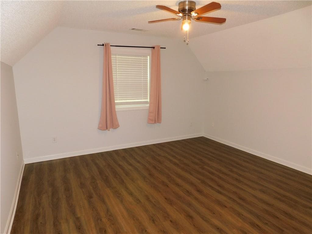 3 bedroom, 2 bathroom, 1,232 sq ft single family residence for rent at 385 Mountain View Trail, Dahlonega, GA 30533 for $1,995 a month — photo 8