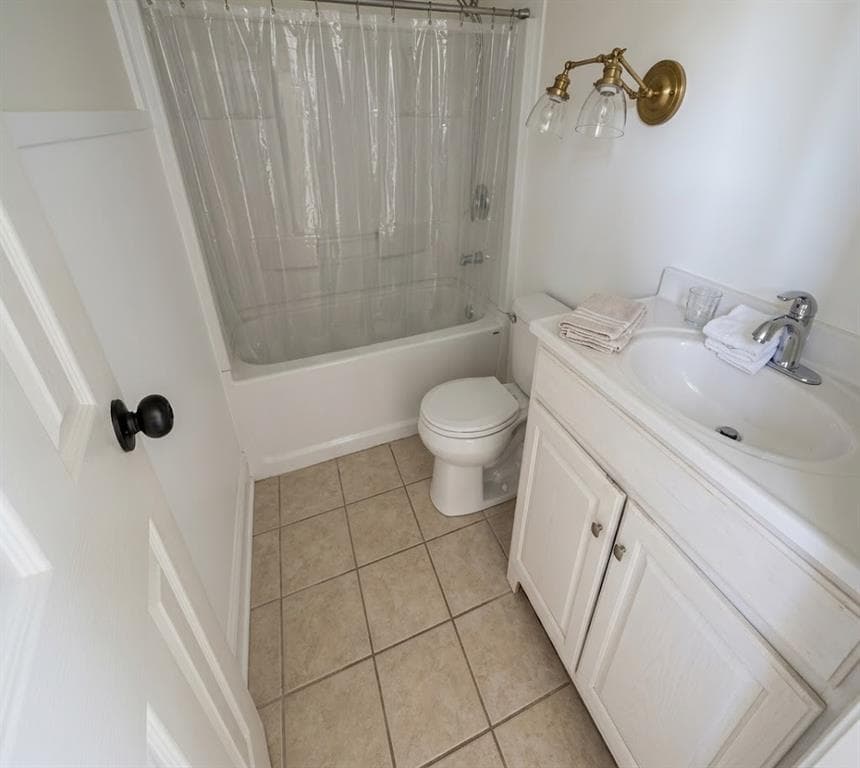 2 bedroom, 2 bathroom, 1,054 sq ft single family residence under contract at 606 E Poplar St, Atmore, AL 36502 — photo 9
