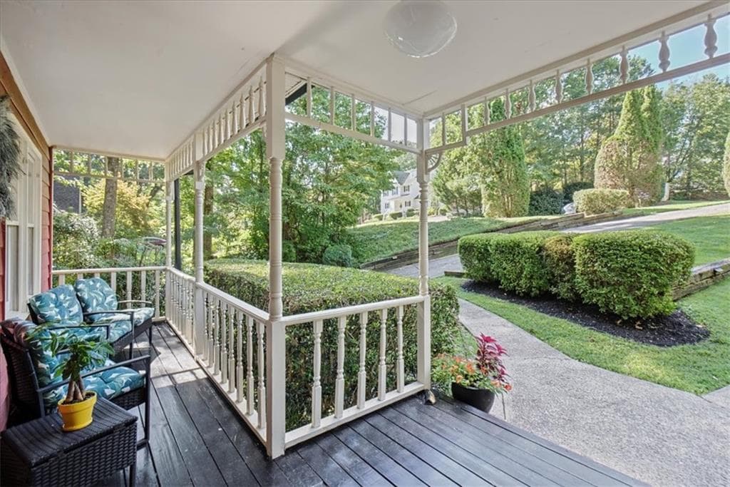 4 bedroom, 3 bathroom, 2,923 sq ft single family residence for sale at 2312 Woodsfield Court, Marietta, GA 30062 — photo 3