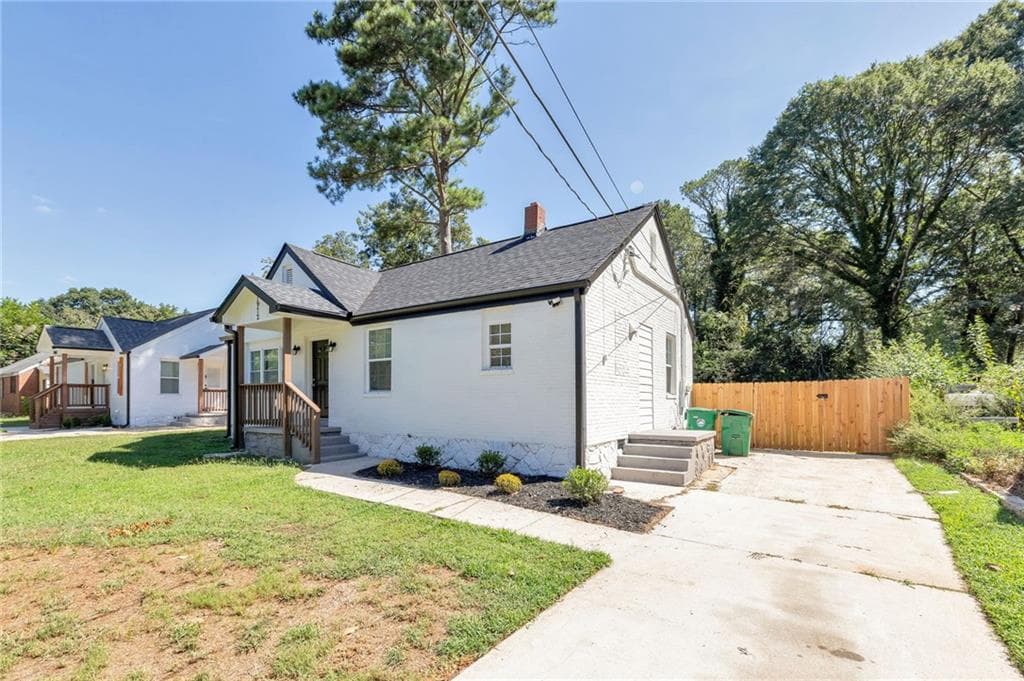 3 bedroom, 2 bathroom, 1,224 sq ft single family residence for sale at 1972 Don Juan Lane, Decatur, GA 30032 — photo 2