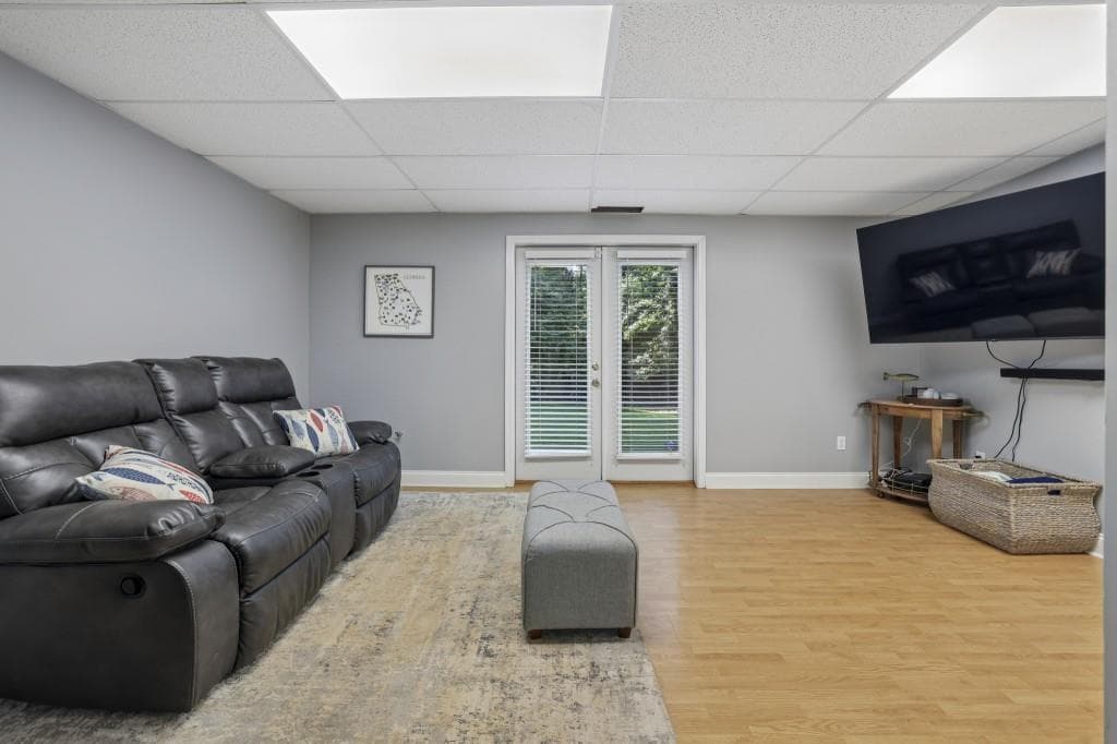 3 bedroom, 3 bathroom, 2,382 sq ft single family residence for sale at 2055 Ivy, Cumming, GA 30041 — photo 6