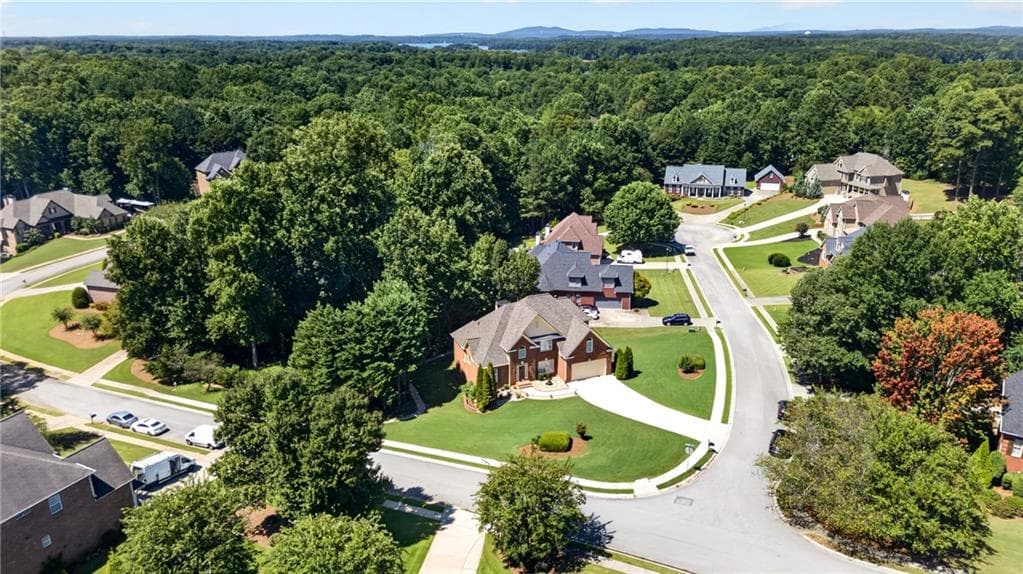 5 bedroom, 3 bathroom, 3,193 sq ft single family residence for sale at 5755 Shoals Drive, Buford, GA 30518 — photo 3