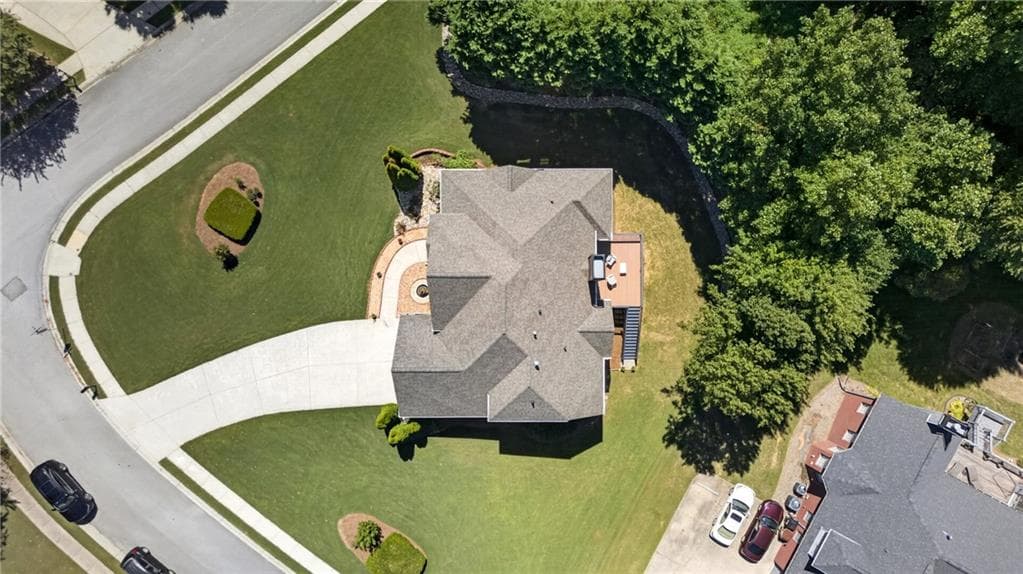 5 bedroom, 3 bathroom, 3,193 sq ft single family residence for sale at 5755 Shoals Drive, Buford, GA 30518 — photo 5
