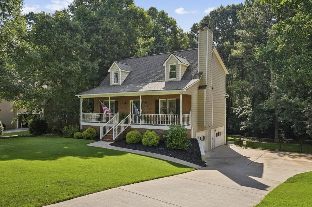 3 bedroom, 3 bathroom, 2,382 sq ft single family residence for sale at 2055 Ivy, Cumming, GA 30041 — photo 10