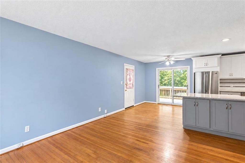 4 bedroom, 2 bathroom, 1,152 sq ft single family residence for sale at 31 Trina Avenue, Kennesaw, GA 30144 — photo 3