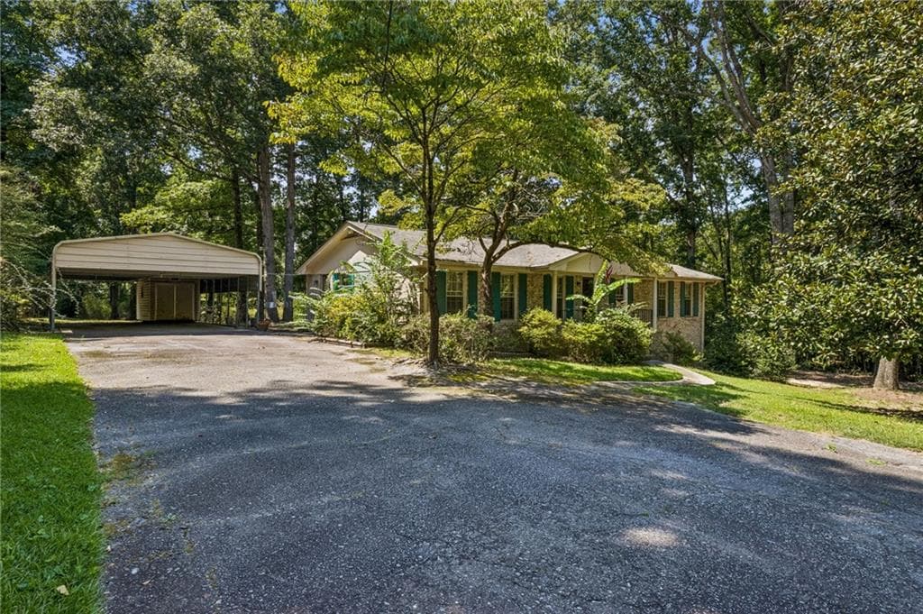 3 bedroom, 2 bathroom, 1,586 sq ft single family residence under contract at 1314 Gatewood Drive, Lawrenceville, GA 30043 — photo 7