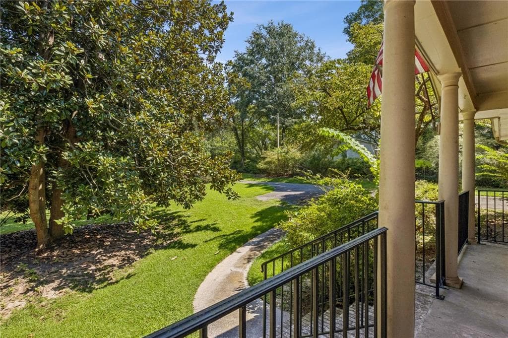 3 bedroom, 2 bathroom, 1,586 sq ft single family residence under contract at 1314 Gatewood Drive, Lawrenceville, GA 30043 — photo 10