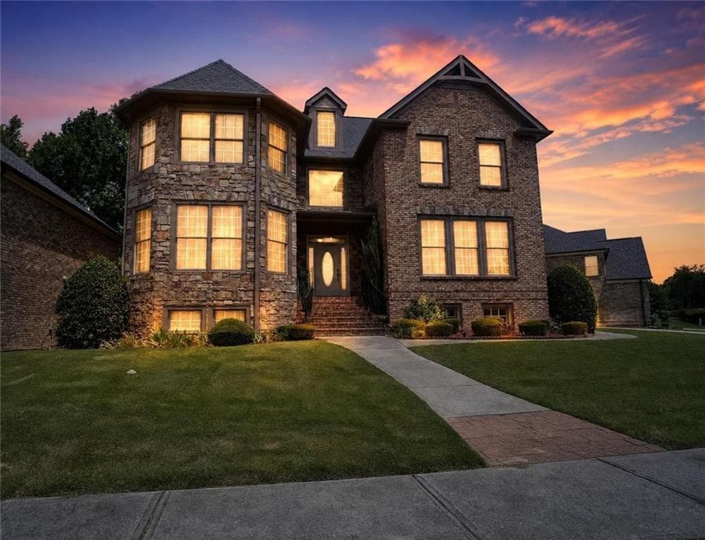 7 bedroom, 5 bathroom, 3,640 sq ft single family residence for sale at 2645 Tyler Bay Lane, Grayson, GA 30017 — photo 2