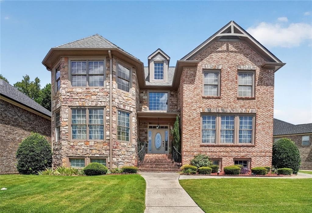 7 bedroom, 5 bathroom, 3,640 sq ft single family residence for sale at 2645 Tyler Bay Lane, Grayson, GA 30017 — photo 3