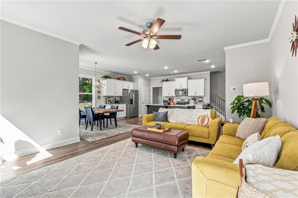 3 bedroom, 3 bathroom, 1,910 sq ft townhouse under contract at 3905 Cavalier Way, Duluth, GA 30097 — photo 6