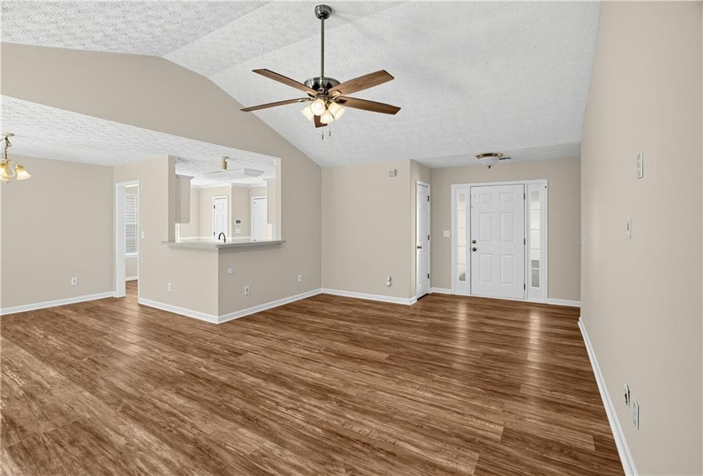3 bedroom, 2 bathroom, 1,408 sq ft single family residence for sale at 116 Goldleaf Drive, Hampton, GA 30228 — photo 3