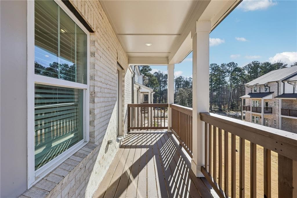 4 bedroom, 4 bathroom, 2,247 sq ft townhouse for sale at 427 Elise Way, Lawrenceville, GA 30045 — photo 4