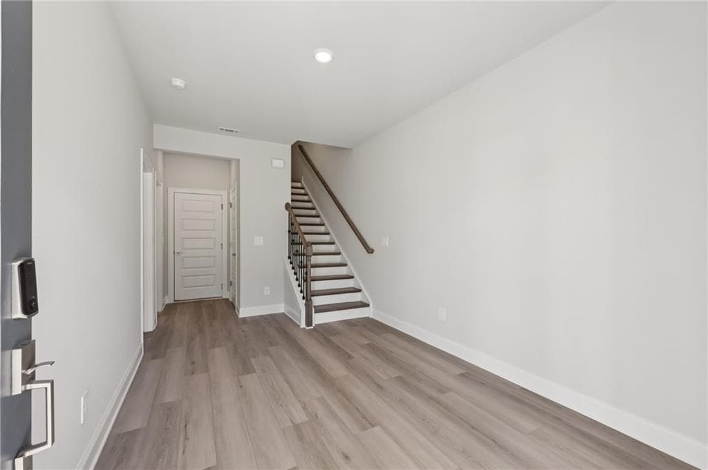 4 bedroom, 4 bathroom, 2,247 sq ft townhouse for sale at 427 Elise Way, Lawrenceville, GA 30045 — photo 6