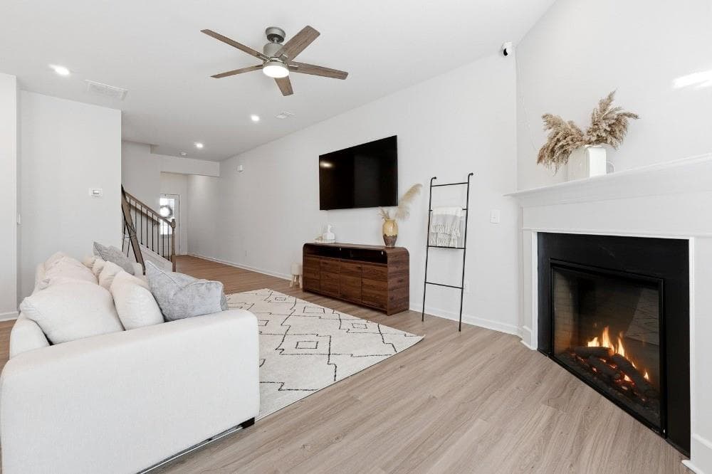 3 bedroom, 3 bathroom, 1,956 sq ft townhouse for sale at 22 Felton Walk, Cartersville, GA 30120 — photo 5
