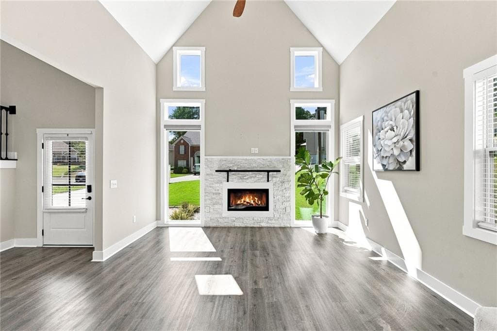 4 bedroom, 4 bathroom, 3,100 sq ft single family residence for sale at 181 Eagle Glen Drive, Woodstock, GA 30189 — photo 2