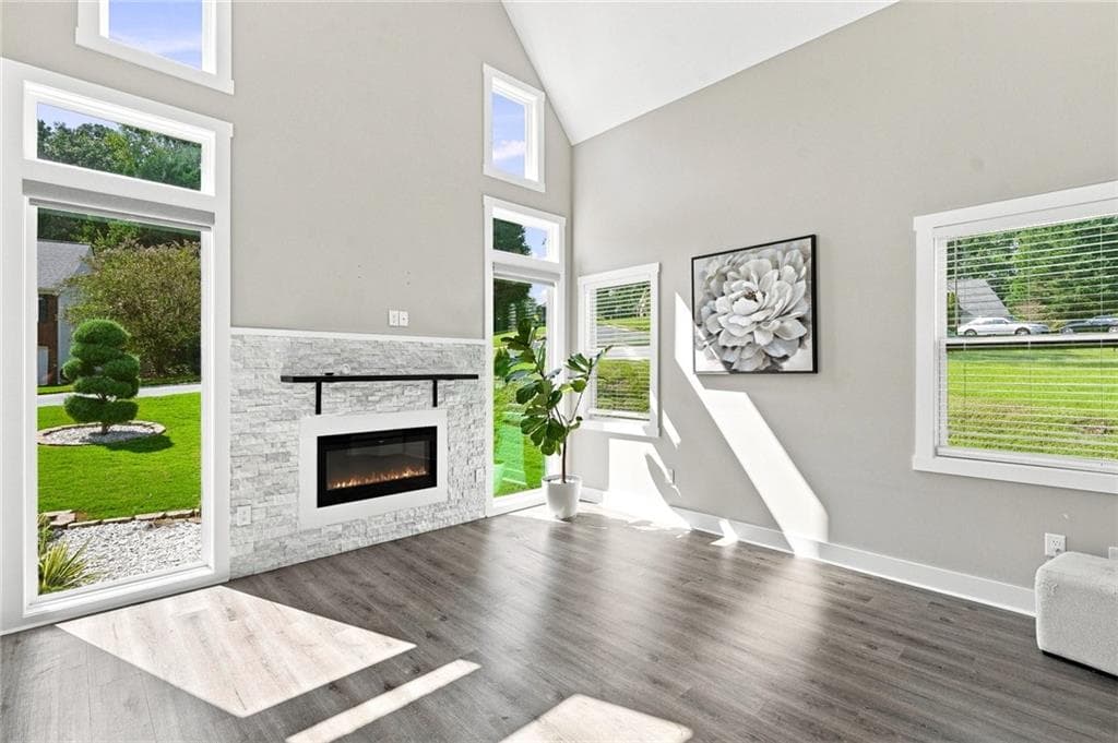 4 bedroom, 4 bathroom, 3,100 sq ft single family residence for sale at 181 Eagle Glen Drive, Woodstock, GA 30189 — photo 4