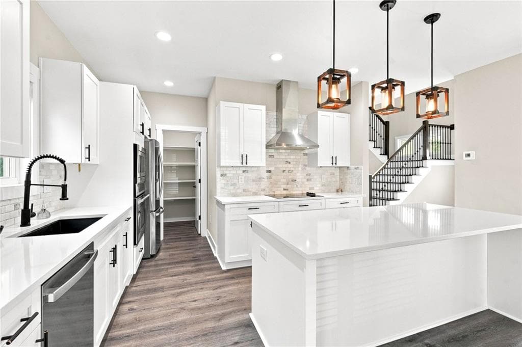 4 bedroom, 4 bathroom, 3,100 sq ft single family residence for sale at 181 Eagle Glen Drive, Woodstock, GA 30189 — photo 7