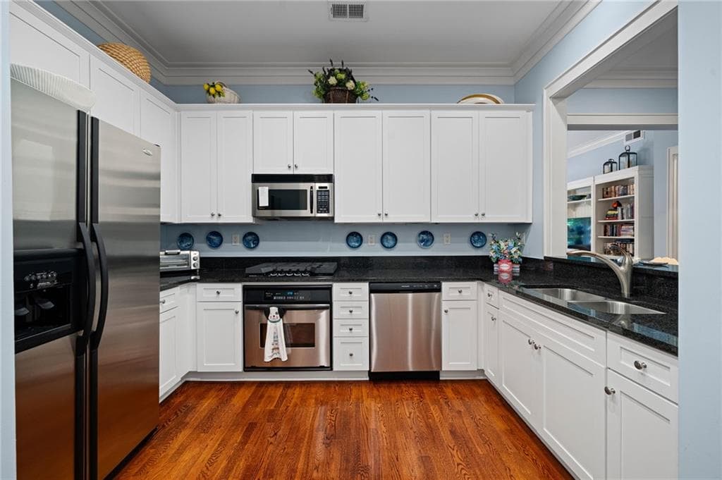 2 bedroom, 2 bathroom, 1,626 sq ft condominium for sale at 1717 N Decatur Road T16, Atlanta, GA 30307 — photo 6