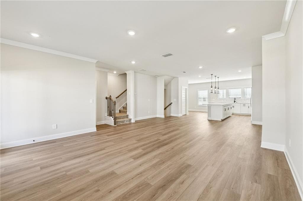 4 bedroom, 4 bathroom, 2,386 sq ft townhouse for sale at 431 Elise Way, Lawrenceville, GA 30045 — photo 9
