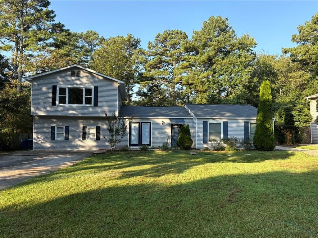 4 bedroom, 2 bathroom, 2,080 sq ft home for sale at 3082 Bromley Rowe, Duluth, GA