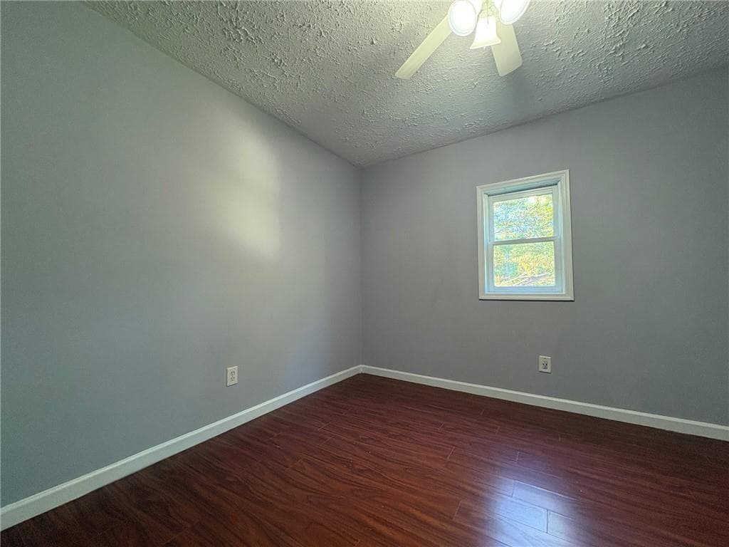 4 bedroom, 2 bathroom, 2,080 sq ft single family residence for sale at 3082 Bromley Rowe, Duluth, GA 30096 — photo 10