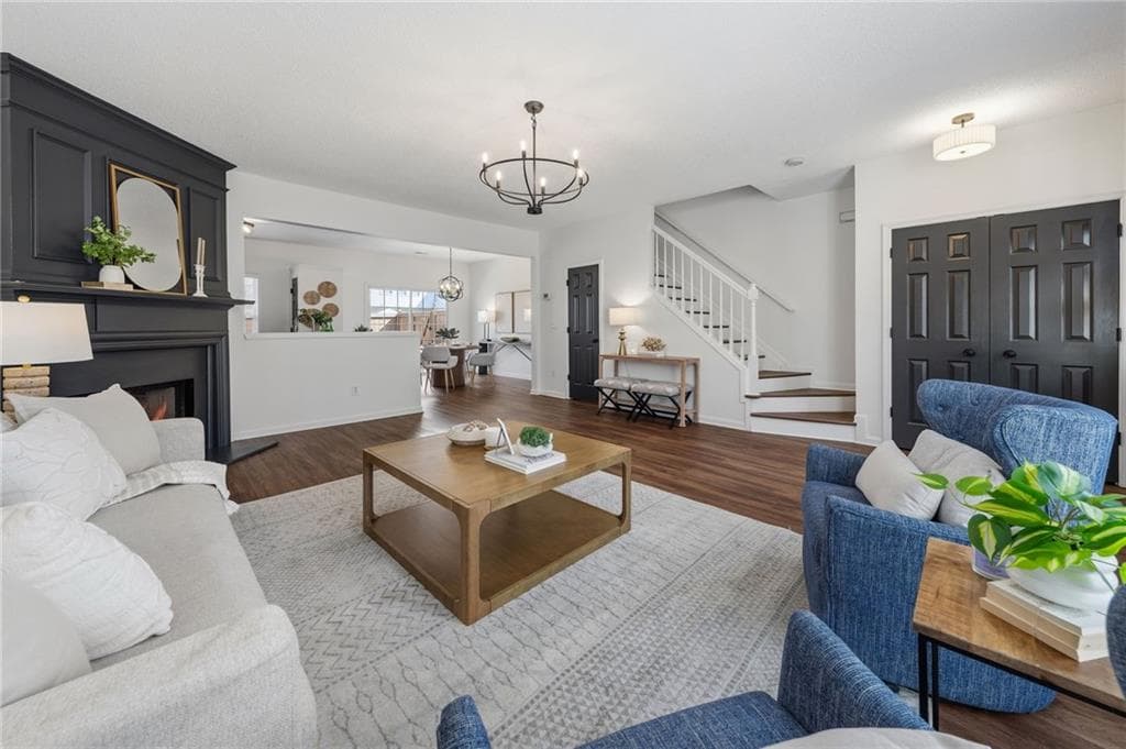 3 bedroom, 3 bathroom, 1,370 sq ft townhouse for sale at 13300 Morris Road 72, Milton, GA 30004 — photo 5