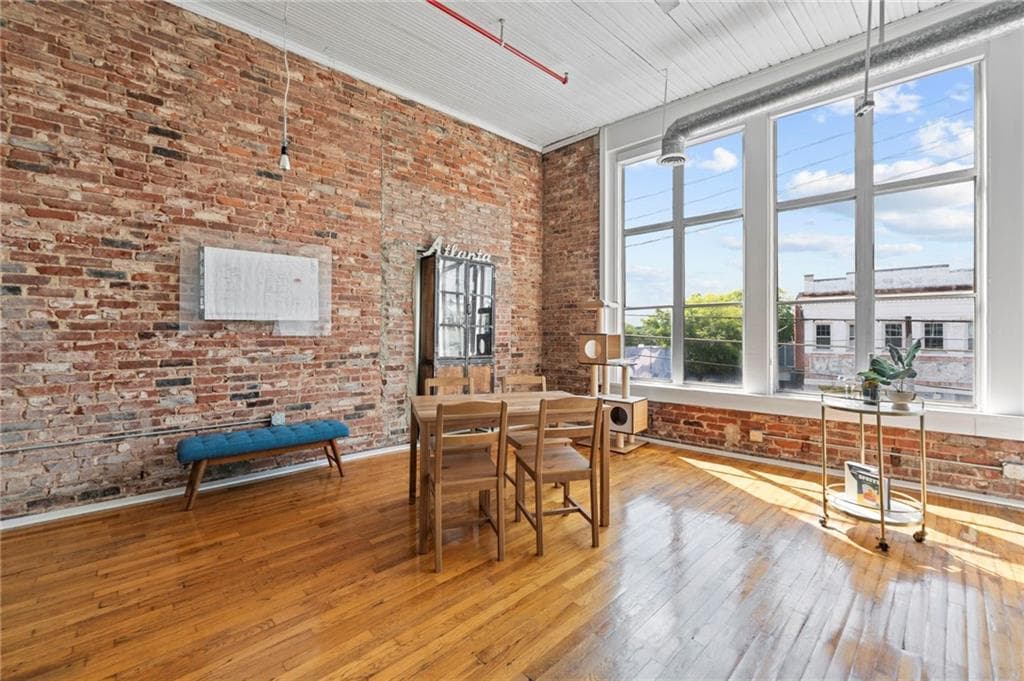 1 bedroom, 1 bathroom, 1,398 sq ft condominium under contract at 330 Peters Street 208, Atlanta, GA 30313 — photo 8