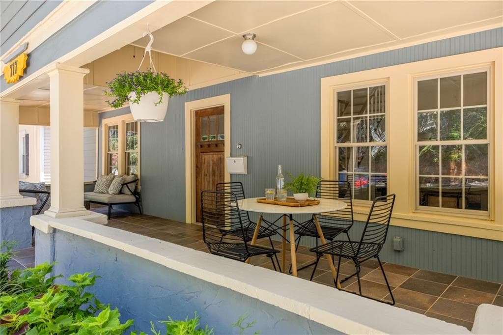 4 bedroom, 5 bathroom, 3,152 sq ft single family residence under contract at 717 Berne Street, Atlanta, GA 30312 — photo 3
