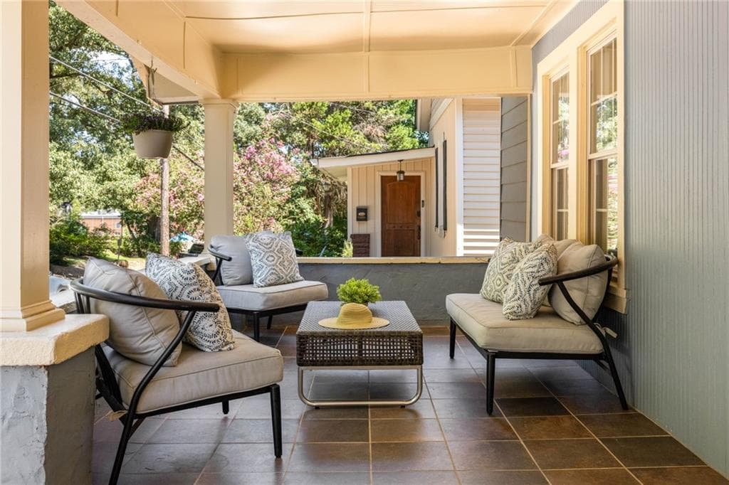 4 bedroom, 5 bathroom, 3,152 sq ft single family residence under contract at 717 Berne Street, Atlanta, GA 30312 — photo 5