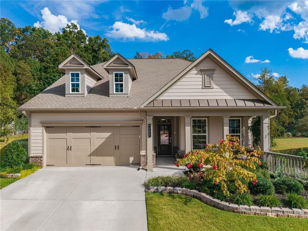 2 bedroom, 2 bathroom, 2,152 sq ft home for sale at 223 Hickory Bluffs Parkway, Canton, GA