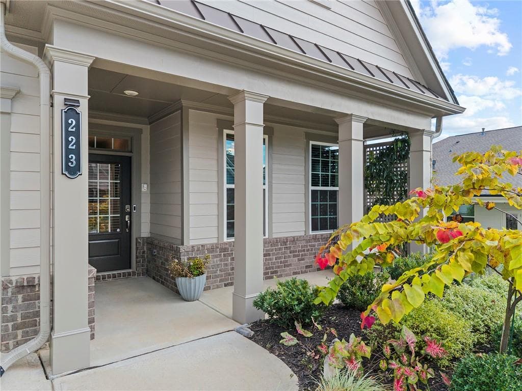 2 bedroom, 2 bathroom, 2,152 sq ft single family residence for sale at 223 Hickory Bluffs Parkway, Canton, GA 30114 — photo 7