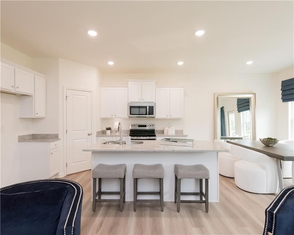 3 bedroom, 3 bathroom, 1,708 sq ft townhouse for sale at 1545 Aralynn Court 10, Conyers, GA 30013 — photo 7