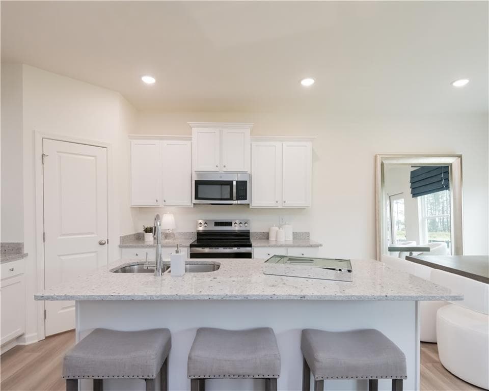 3 bedroom, 3 bathroom, 1,708 sq ft townhouse for sale at 1545 Aralynn Court 10, Conyers, GA 30013 — photo 10