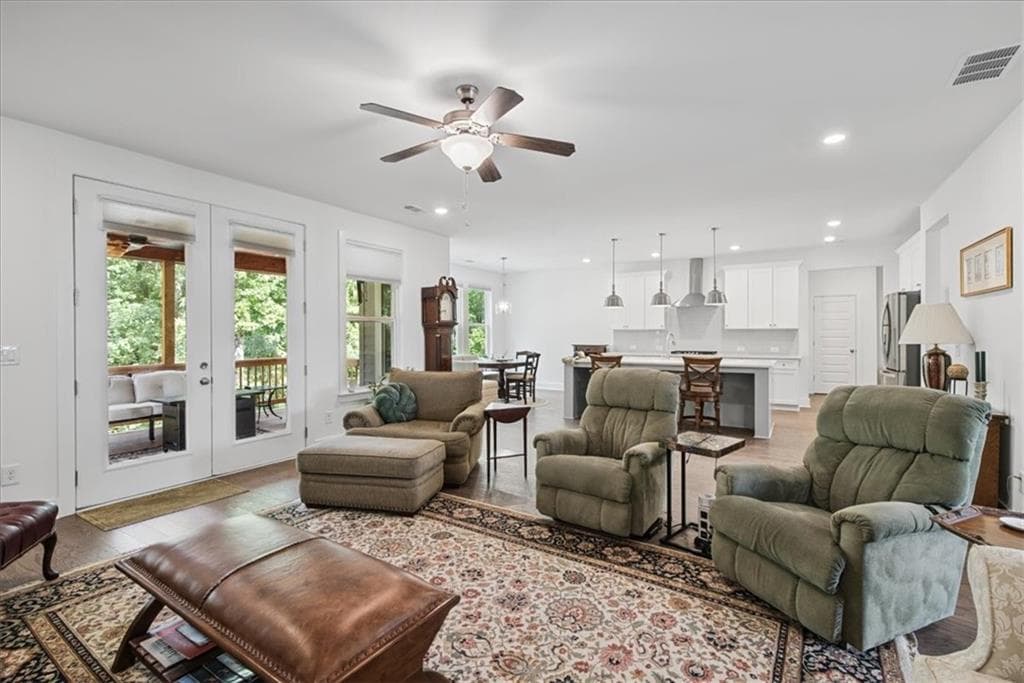 5 bedroom, 5 bathroom, 3,659 sq ft single family residence under contract at 7710 Fireside Farm Drive, Dawsonville, GA 30534 — photo 2