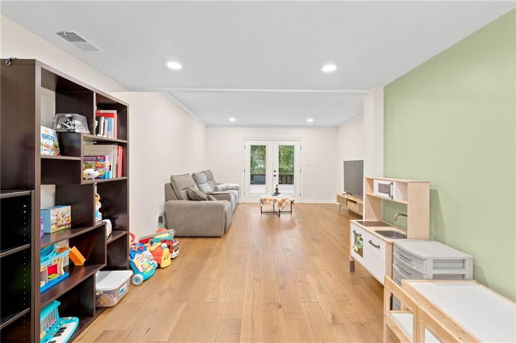 3 bedroom, 4 bathroom, 1,982 sq ft townhouse for sale at 8 Ivy Ridge, Atlanta, GA 30342 — photo 6
