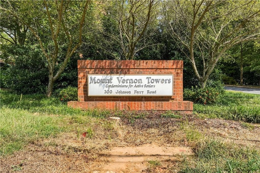 2 bedroom, 2 bathroom, 1,071 sq ft condominium for sale at 300 Johnson Ferry Road A115, Atlanta, GA 30328 — photo 2