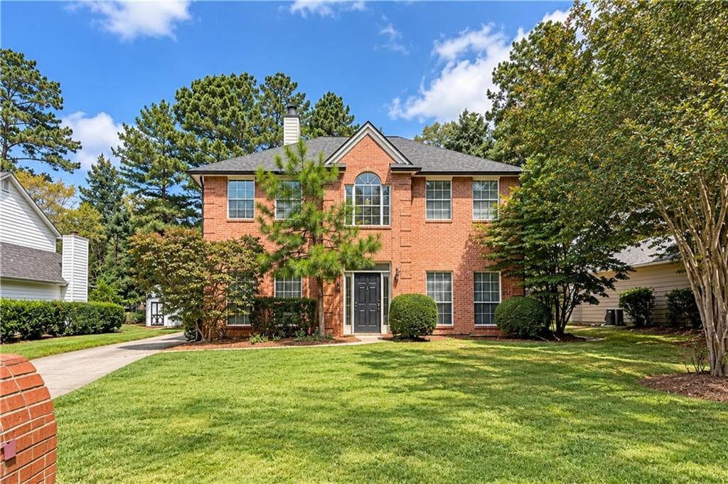 3 bedroom, 3 bathroom, 2,718 sq ft single family residence for rent at 10950 Pinehigh Drive, Alpharetta, GA 30022 for $2,900 a month — photo 1 of 18