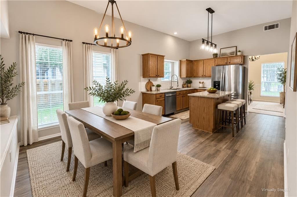 3 bedroom, 3 bathroom, 2,718 sq ft single family residence for rent at 10950 Pinehigh Drive, Alpharetta, GA 30022 for $2,900 a month — photo 8