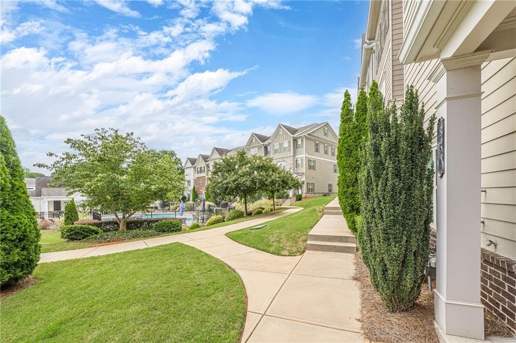 3 bedroom, 4 bathroom, 2,136 sq ft townhouse for sale at 850 Caldwell Circle, Marietta, GA 30060 — photo 5