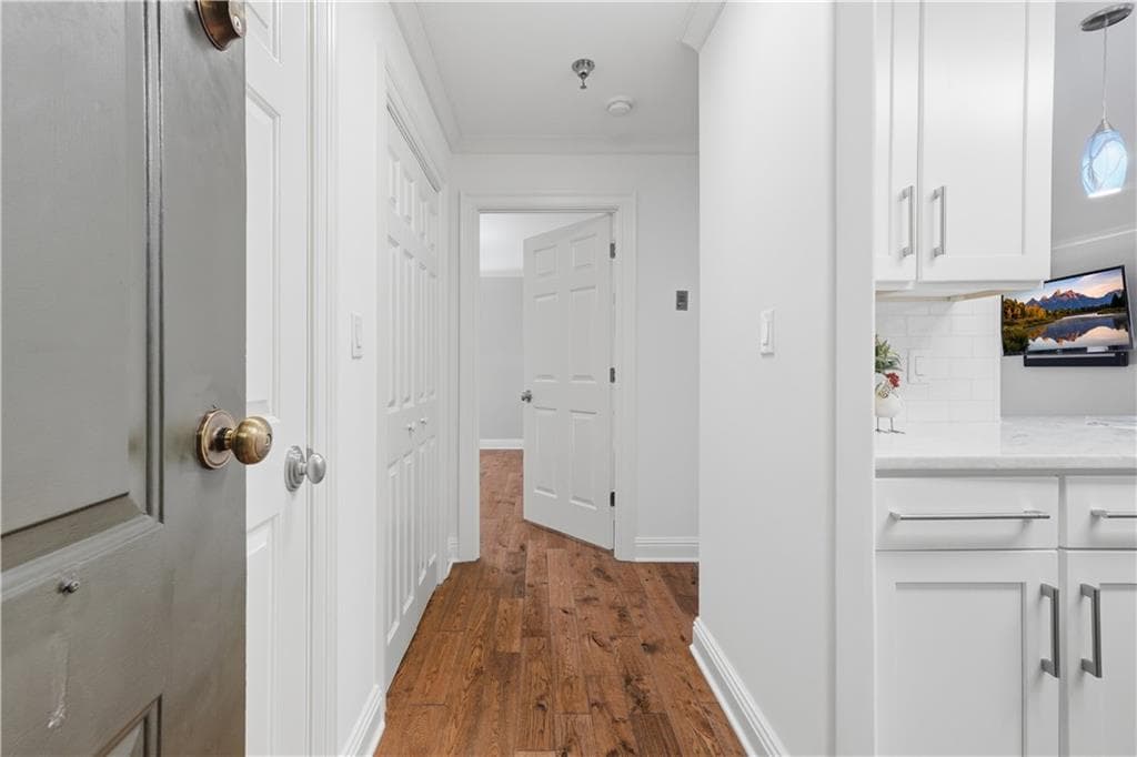2 bedroom, 2 bathroom, 1,071 sq ft condominium for sale at 300 Johnson Ferry Road A115, Atlanta, GA 30328 — photo 6