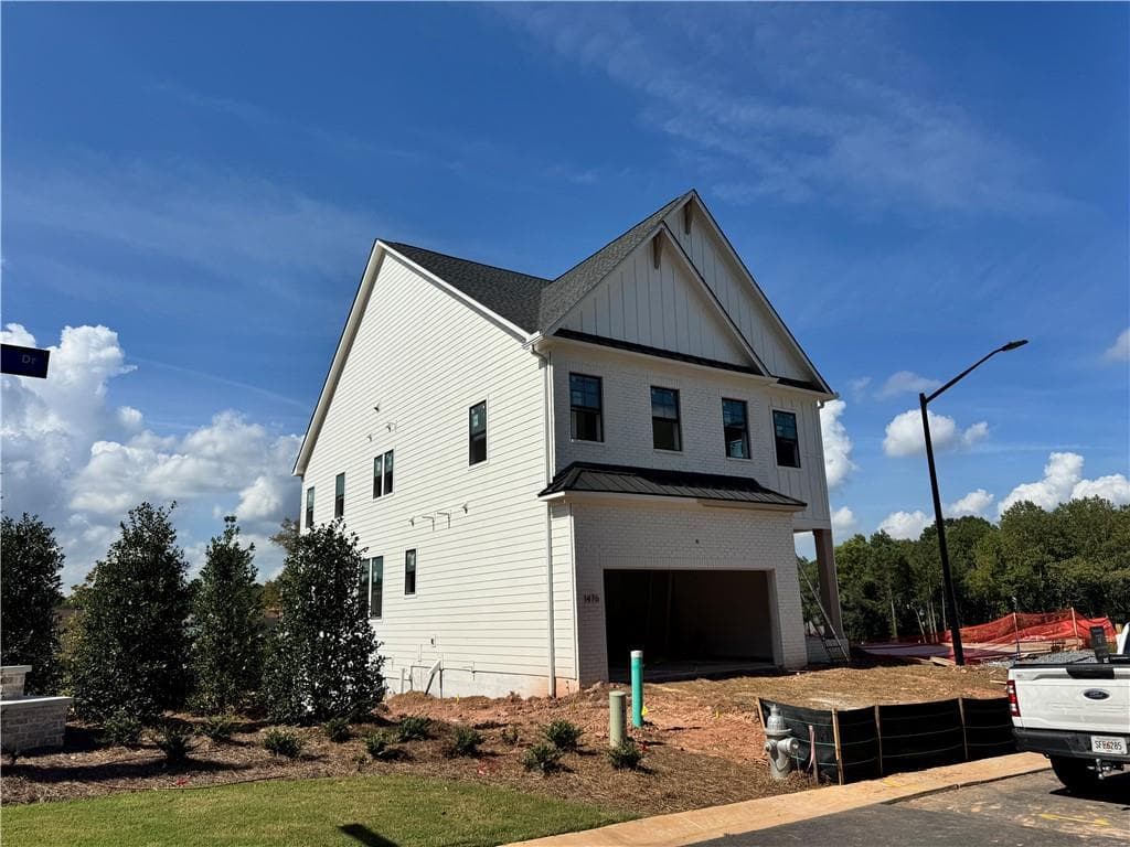 3 bedroom, 3 bathroom, 2,792 sq ft single family residence for sale at 1476 Belfair Drive, Marietta, GA 30066 — photo 4